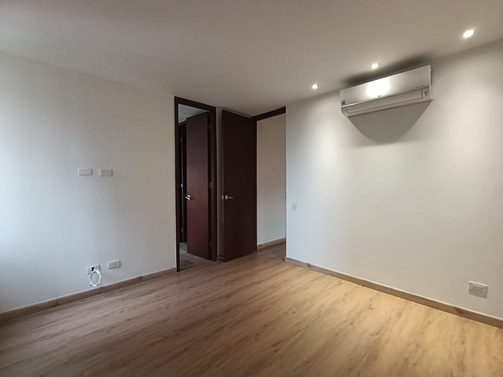 Apartaestudio en arriendo en El Poblado, Medellín · foto 4 de 14