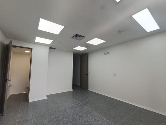 Consultorio en arriendo en Vía Las Palmas, Medellín, 33 m² · foto 10 de 11
