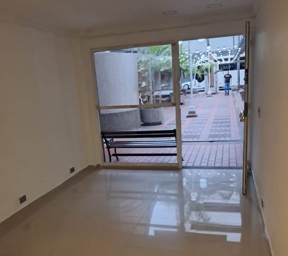 Local en arriendo en Vía Las Palmas, Medellín, 14 m² · foto 3 de 10