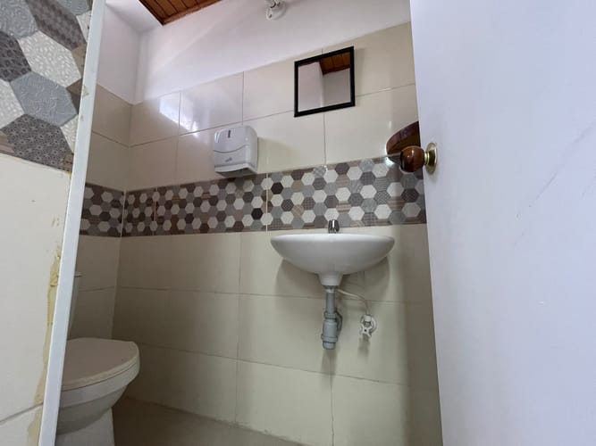 Oficina en arriendo en Bolivariana, Medellín, 32 m² · foto 7 de 11