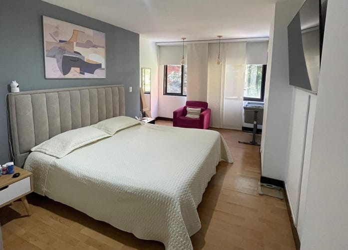 Apartamento de 3 alcobas en arriendo en El Poblado, Medellín, 129 m² · foto 11 de 13
