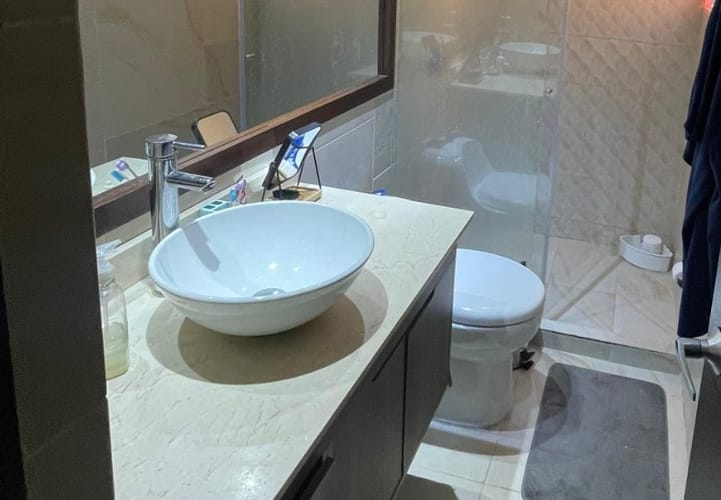 Apartamento de 3 alcobas en arriendo en El Poblado, Medellín, 129 m² · foto 13 de 13