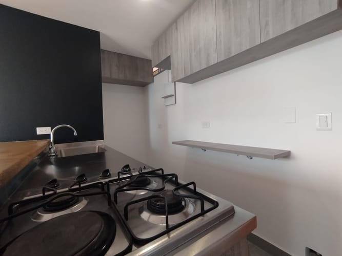Apartaestudio en arriendo en El Tesoro, Medellín, 54 m² · foto 15 de 17