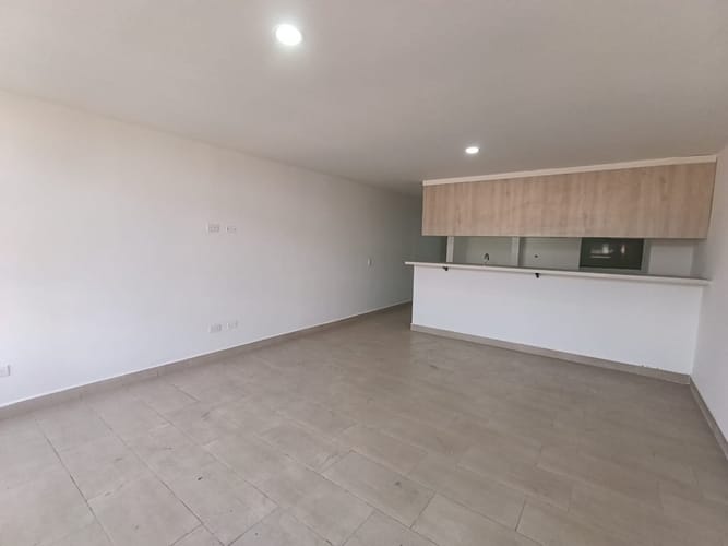 Apartamento de 3 alcobas en arriendo en Camino Verde, Envigado, 115 m² · foto 3 de 13