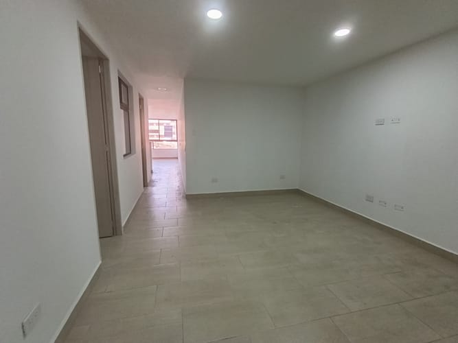Apartamento de 3 alcobas en arriendo en Camino Verde, Envigado, 115 m² · foto 5 de 13