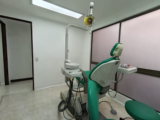 Consultorio en arriendo en Conquistadores, Medellín, 34 m² · foto 7 de 10