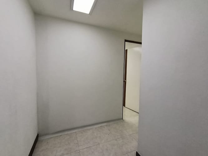 Consultorio en arriendo en Conquistadores, Medellín, 34 m² · foto 8 de 10