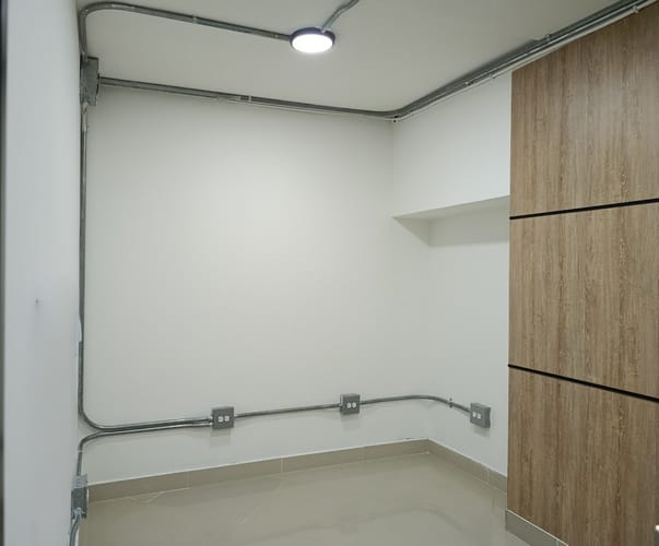 Local en arriendo en Laureles, Medellín, 15 m² · foto 6 de 9