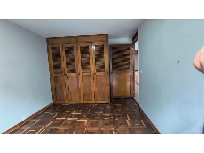 Apartamento de 3 alcobas en arriendo en Patio Bonito, Medellín, 140 m² · foto 8 de 16