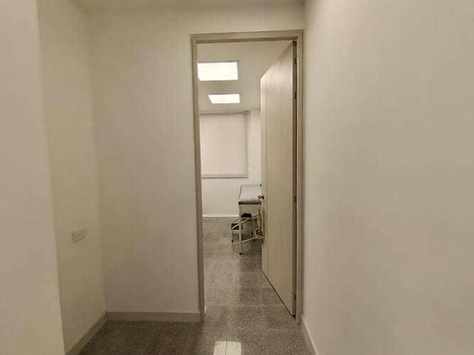 Consultorio en arriendo en Laureles, Medellín, 28 m² · foto 7 de 14