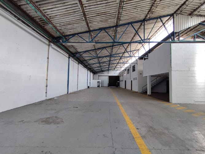 Bodega en arriendo en Las Vegas, Envigado, 2900 m² · foto 4 de 16