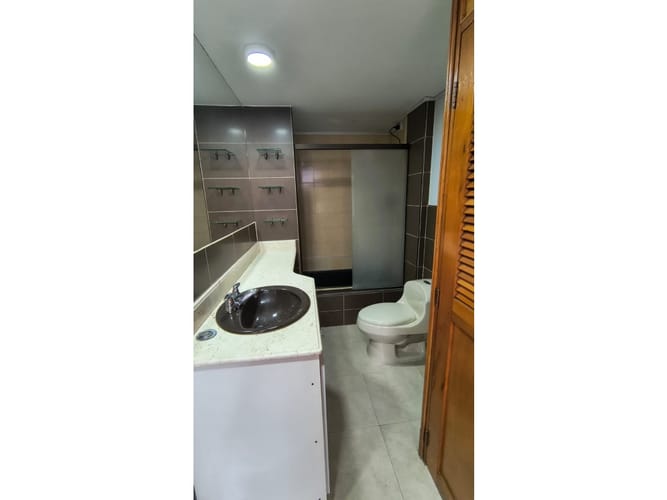 Apartamento de 3 alcobas en arriendo en Patio Bonito, Medellín, 140 m² · foto 16 de 16