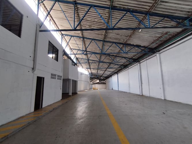 Bodega en arriendo en Las Vegas, Envigado, 2900 m² · foto 15 de 16