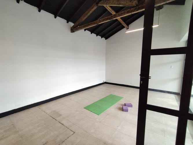 Local en arriendo en El Poblado, Medellín, 21 m² · foto 4 de 8