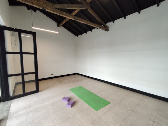 Local en arriendo en El Poblado, Medellín, 21 m² · foto 8 de 8