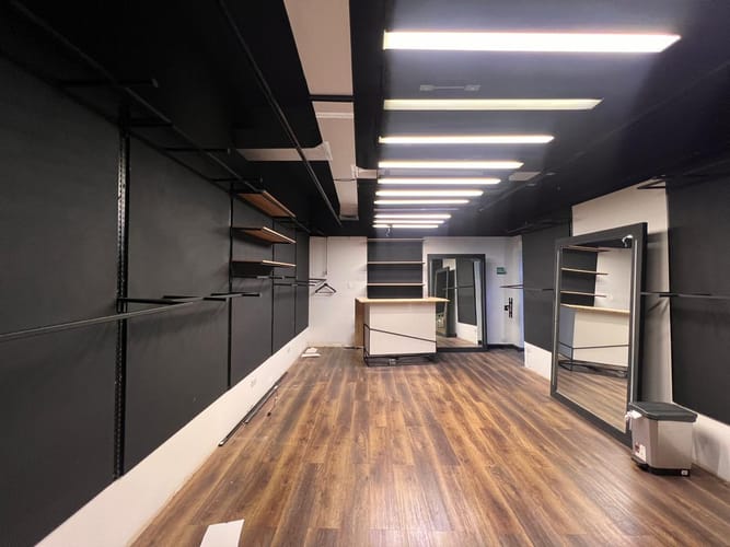 Local en arriendo en Conquistadores, Medellín, 58 m² · foto 9 de 11