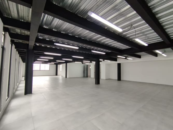 Oficina en arriendo en Laureles, Medellín, 200 m² · foto 8 de 9