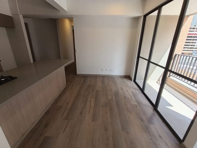 Apartamento de 3 alcobas en arriendo en El Poblado, Medellín, 70 m² · foto 2 de 17