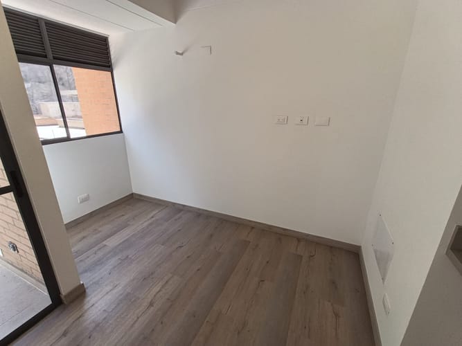 Apartamento de 3 alcobas en arriendo en El Poblado, Medellín, 70 m² · foto 3 de 17