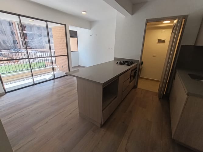 Apartamento de 3 alcobas en arriendo en El Poblado, Medellín, 70 m² · foto 4 de 17