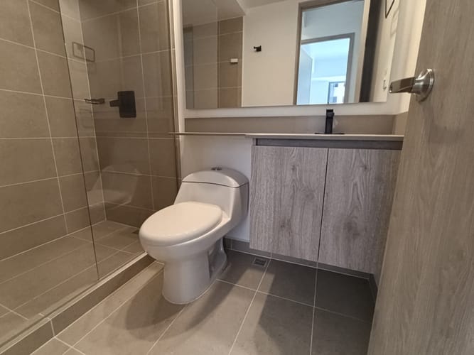 Apartamento de 3 alcobas en arriendo en El Poblado, Medellín, 70 m² · foto 9 de 17
