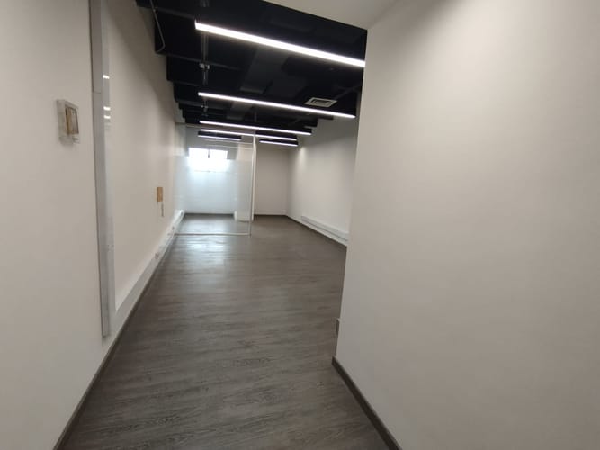 Oficina en arriendo en El Poblado, Medellín, 48 m² · foto 9 de 9