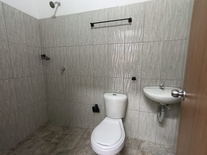 Local en arriendo en Jesus Nazareno, Medellín, 100 m² · foto 2 de 15