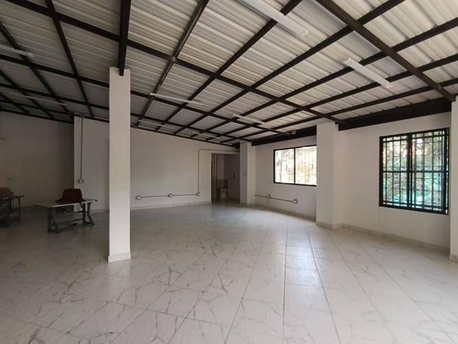 Local en arriendo en Jesus Nazareno, Medellín, 100 m² · foto 13 de 15