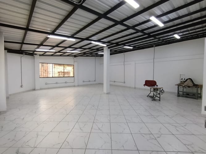 Local en arriendo en Jesus Nazareno, Medellín, 100 m² · foto 14 de 15