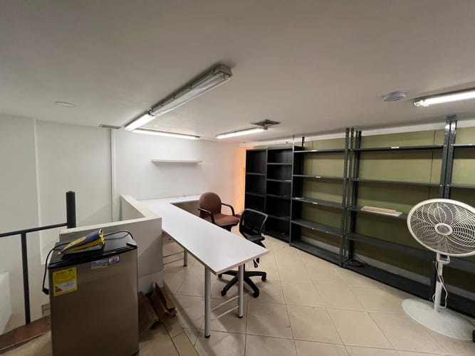 Local en arriendo en Conquistadores, Medellín, 97 m² · foto 3 de 20