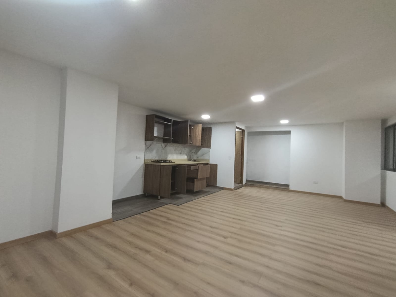 Apartamento en arriendo en Santa Ana, Rionegro · foto 2 de 14