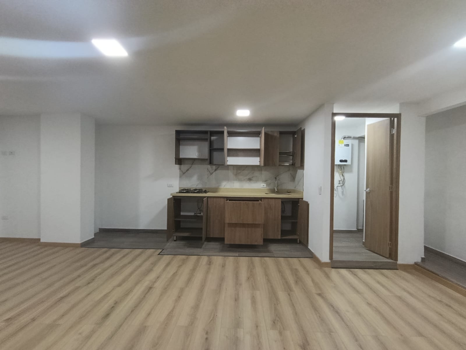 Apartamento en arriendo en Santa Ana, Rionegro · foto 3 de 14