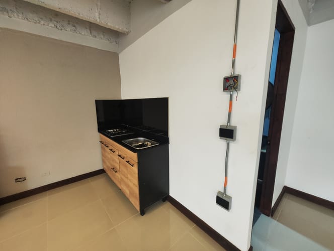 Local en arriendo en Perpetuo Socorro, Medellín, 62 m² · foto 8 de 9