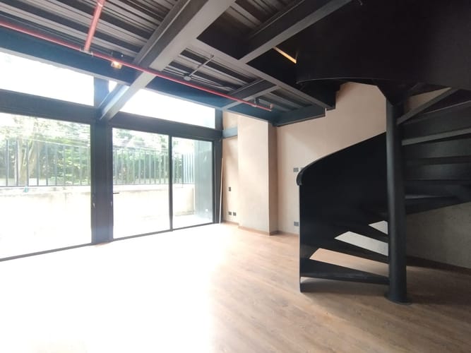 Apartamento de 1 alcoba en arriendo en Las Lomas, Medellín, 129 m² · foto 2 de 19