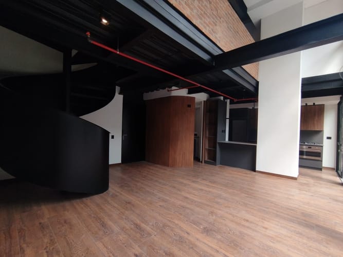 Apartamento de 1 alcoba en arriendo en Las Lomas, Medellín, 129 m² · foto 3 de 19