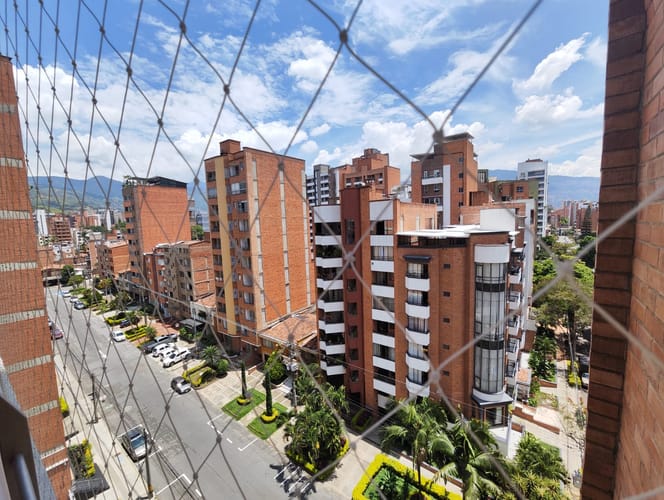 Apartamento de 3 alcobas en arriendo en Laureles, Medellín, 92 m² · foto 8 de 19