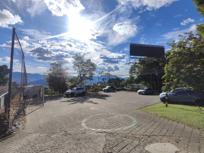Lote en arriendo en El Poblado, Medellín, 11000 m² · foto 2 de 20