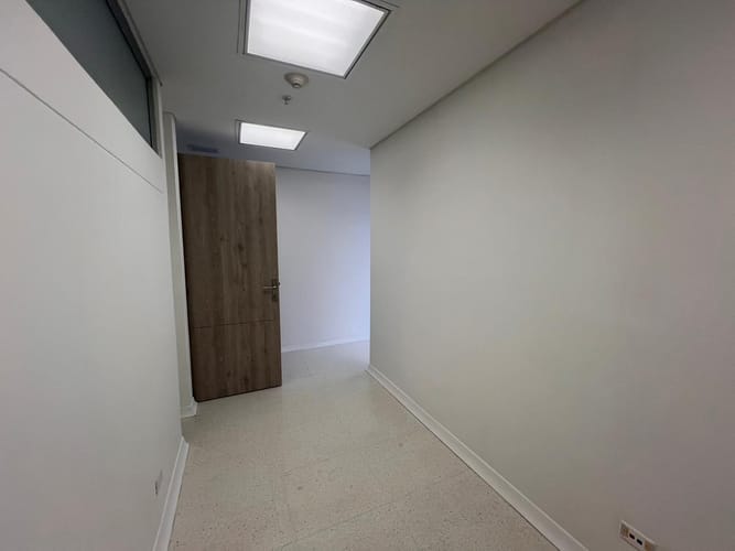 Consultorio en arriendo en Mayorca, Sabaneta, 35 m² · foto 3 de 13