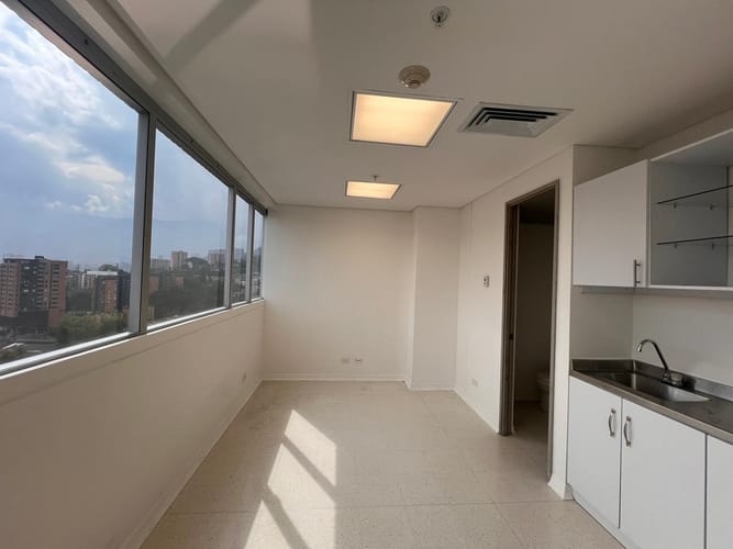 Consultorio en arriendo en Mayorca, Sabaneta, 35 m² · foto 9 de 13