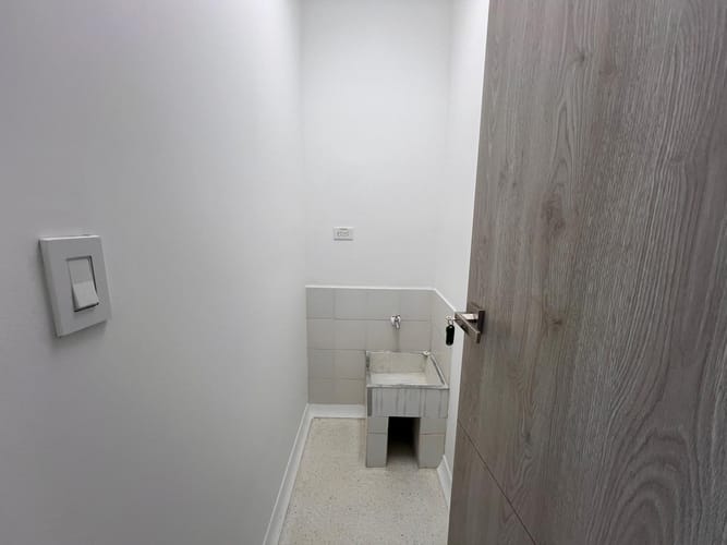 Consultorio en arriendo en Mayorca, Sabaneta, 35 m² · foto 10 de 13
