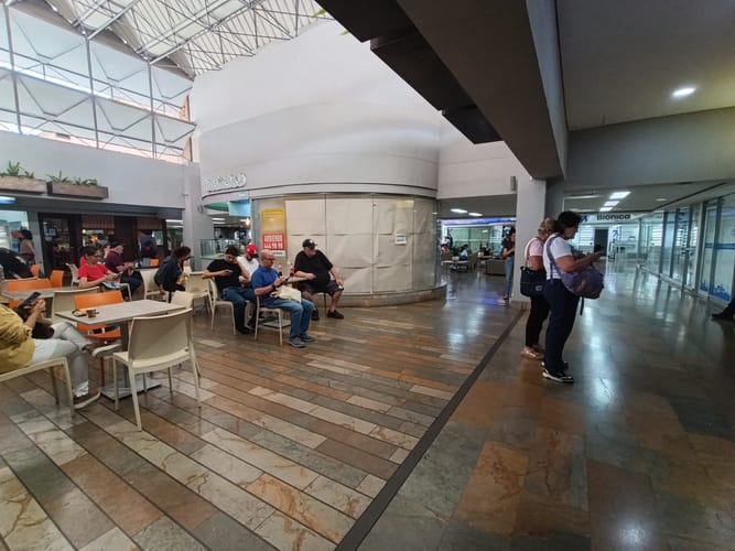 Local en arriendo en Vía Las Palmas, Medellín, 15 m² · foto 4 de 11