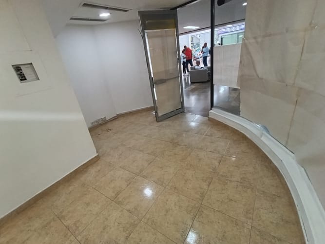 Local en arriendo en Vía Las Palmas, Medellín, 15 m² · foto 6 de 11