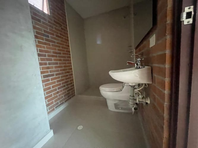 Oficina en arriendo en Colombia, Medellín, 63 m² · foto 2 de 15