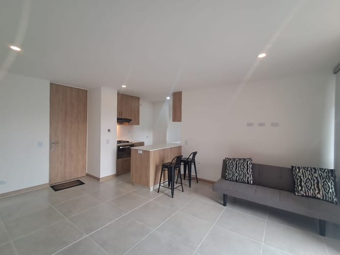 Apartamento de 2 alcobas en arriendo en Los Colegios, Rionegro, 66 m² · foto 3 de 13
