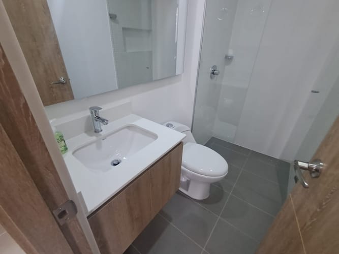 Apartamento de 2 alcobas en arriendo en Los Colegios, Rionegro, 66 m² · foto 6 de 13
