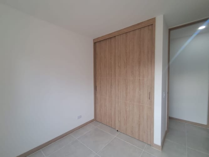 Apartamento de 2 alcobas en arriendo en Los Colegios, Rionegro, 66 m² · foto 9 de 13