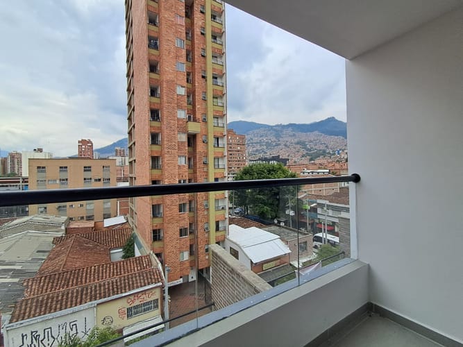 Apartaestudio en arriendo en La Candelaria, Medellín, 37 m² · foto 8 de 11