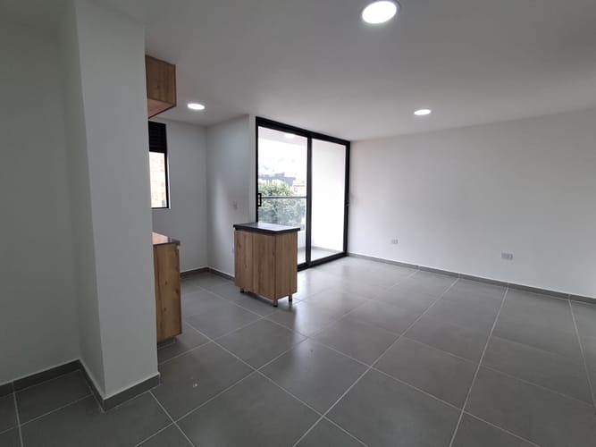 Apartaestudio en arriendo en La Candelaria, Medellín, 37 m² · foto 10 de 11