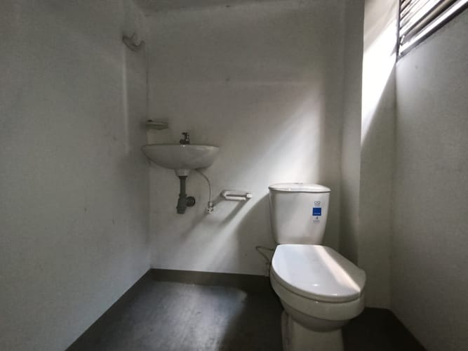 Local en arriendo en Caribe, Medellín, 30 m² · foto 10 de 10