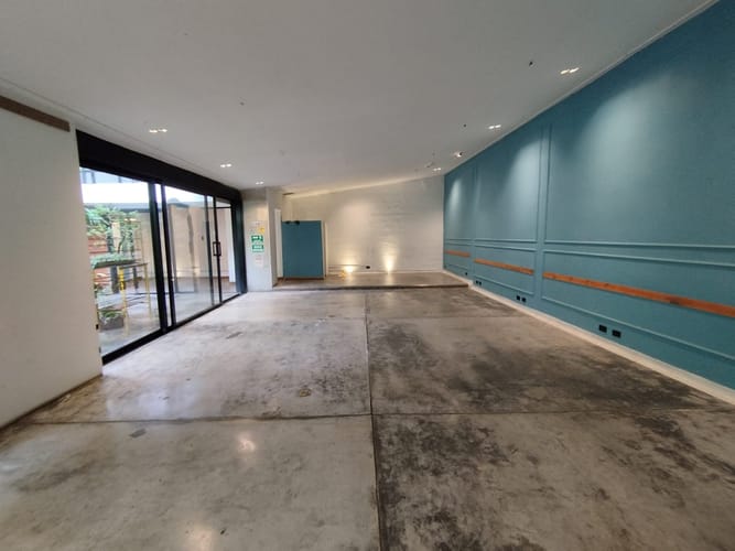 Local en arriendo en El Poblado, Medellín, 74 m² · foto 10 de 15